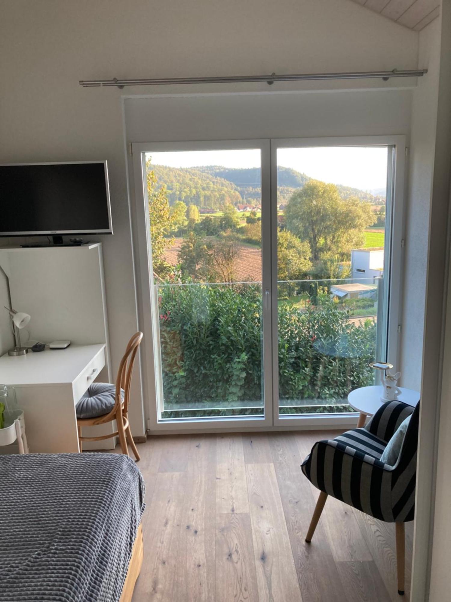 Wohnresidenz Casa Fortuna Suhr Exteriör bild