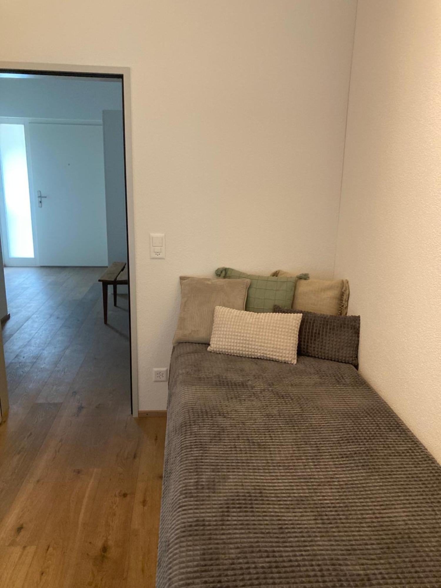 Wohnresidenz Casa Fortuna Suhr Exteriör bild